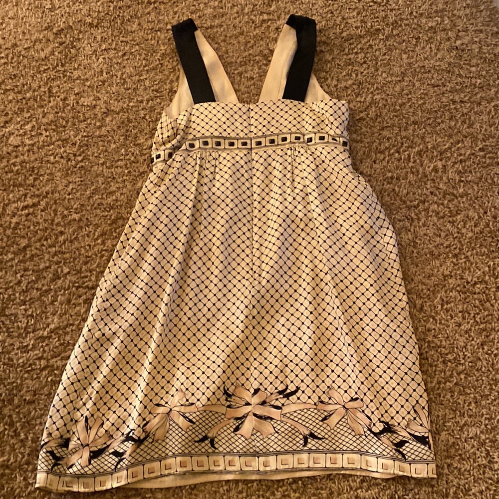 😎Gorgeous SILK DRESS🌸 - Picture 3 of 7